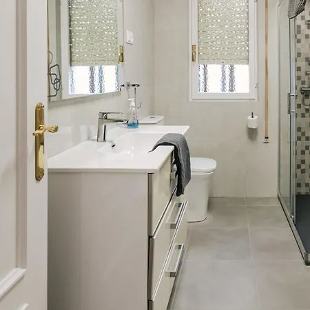 Apto Barrio Húmedo Conde Luna Y Parking Incluido * León