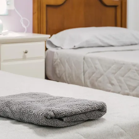 Apto Barrio Húmedo Conde Luna Y Parking Incluido