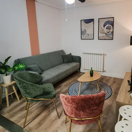 Apartamento Apto Barrio Húmedo Conde Luna Y Parking Incluido *