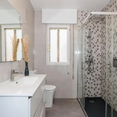 Baruhaus Conde Barrio Humedo Apartment *