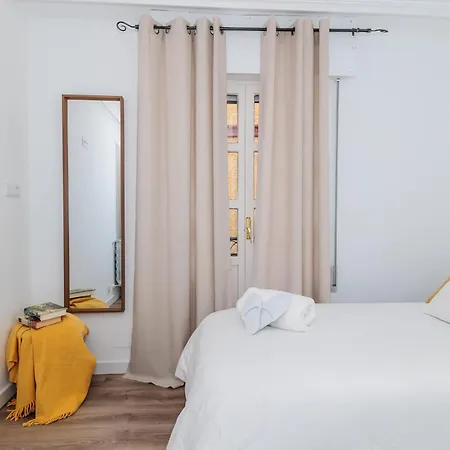 Baruhaus Conde Barrio Humedo Apartment *
